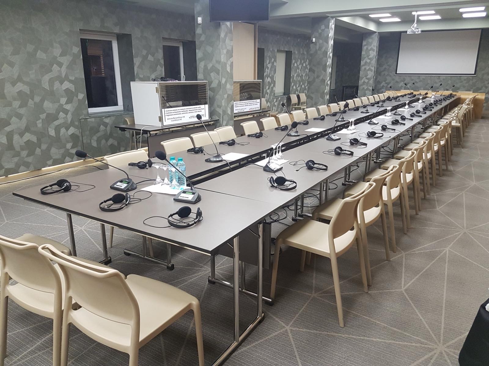 Fotografie de la un eveniment VicandisLux — echipament de conferință și traducere simultană (2/10)